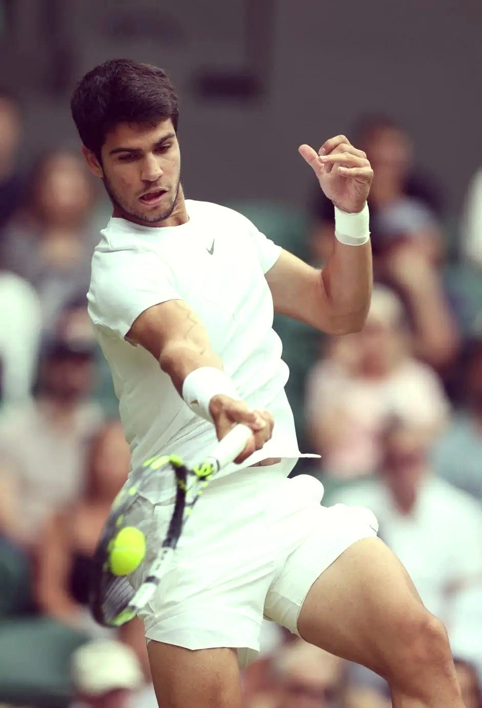 关于温网完胜蒙特卡洛大师赛，阿尔卡拉斯扛起全队的信息